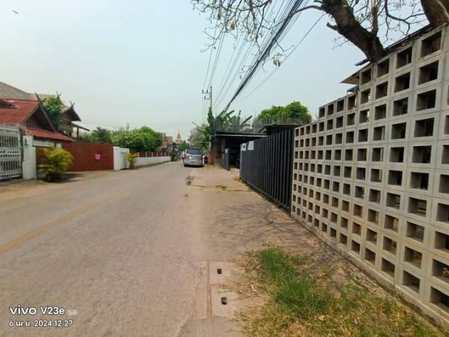 ขายที่ดินกลางเมืองเชียงใหม่ห่างถนนมหิดลเพียง 150เมตร