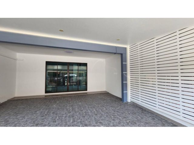 ให้เช่า ทาวน์โฮม N 897 Pruksa Ville 57 Pattanakarn 130 ตรม. 32 ตร.วา