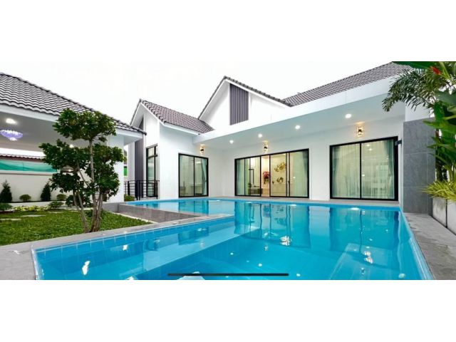 บ้านเดี่ยวสร้างใหม่ สยามคันทรีคลับ เนื้อที่ 100ตรว.  3 นอน 4 น้ำ /ราคา9.75 ล้าน สระว่ายน้ำขนาดใหญ่+จากุชชี่+ศาลานั่งเล่น