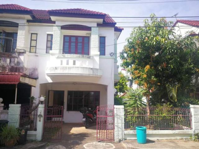 บ้านเช่าเชียงใหม่ หมู่บ้านบุศรินทร์ หนองจ๊อม ใกล้ ม.แม่โจ้ แยกรวมโชค (2นอน 2น้ำ) ให้เช่า 7,000 บ.