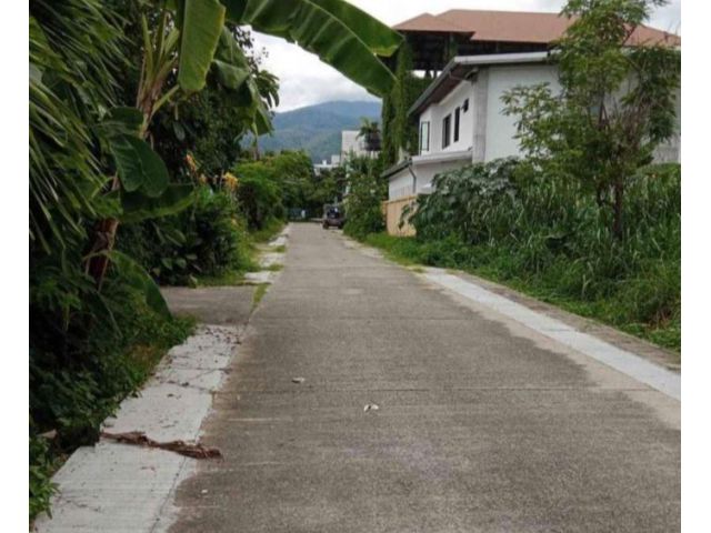 ขายที่ดินตำบลดอนแก้วแม่ริมติดถนนสองด้านพร้อมโอน