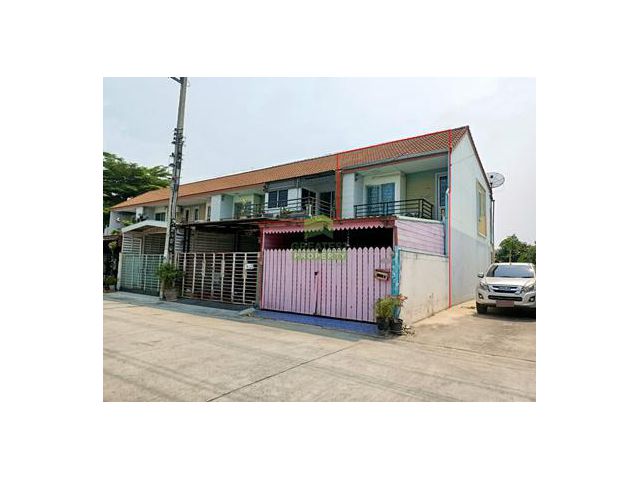 หมู่บ้าน บัวหลวง บางใหญ่ นนทบุรี ขายด่วน ทาวน์เฮ้าส์ 2 ชั้น เนื้อที่ 22.50 ตร.ว ทำเลดี การเดินทางสะดวก ใกล้รถไฟฟ้า