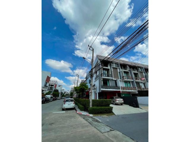 ให้เช่า โฮมออฟฟิศ 4 ชั้น โครงการ อารียา แมนดารีนา สุขุมวิท 77 (N.959)