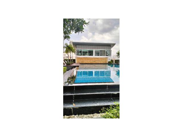 ให้เช่า คอนโด Q House Condo Sathorn 39 ตรม. ชั้นสูง ห้องสวยมาก แต่งดี มีโต๊ะทำงาน