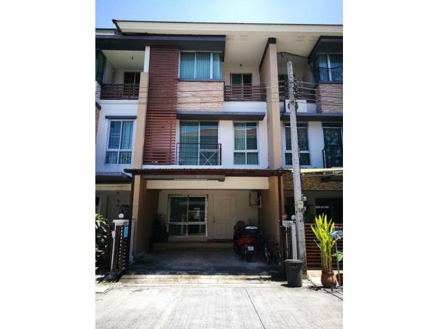 ให้เช่า ทาวน์โฮม M314 Plus City Park Srinakarin-Suanluang 140 ตรม. 21.3 ตร.วา