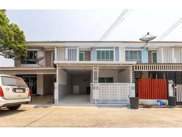 ขายทาวน์โฮม ม.พฤกษาวิลล์ 41/1 บางกะดี บ้านเลขที่ 416 เนื้อที่ 17.5 ตรว. 2 ชั้น 3 ห้องนอน 2 ห้องน้ำ 1 จอดรถ