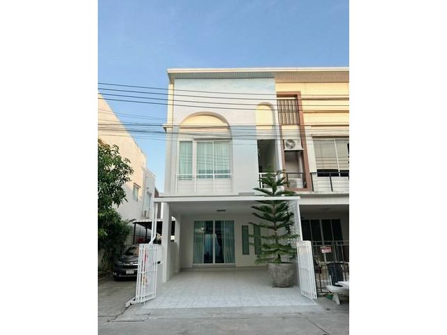 PT12 ขายโฮม ออฟฟิศ 3 ชั้น อาร์เค พาร์ค วัชรพล (RK Park Watcharapo หลังมุม  ติดถนนสายไหม ซอย 76 รีโนเวทใหม่ สวยที่สุดในโค