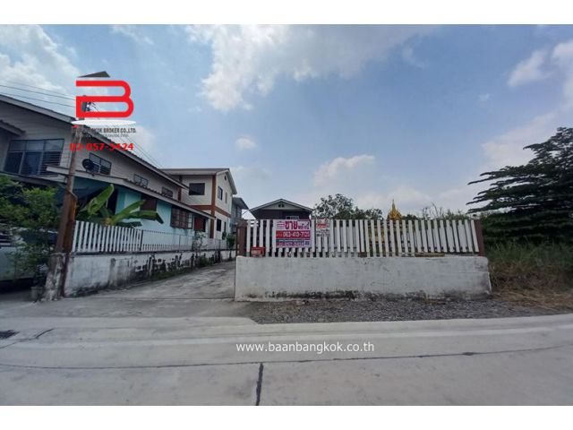 ที่ดิน+บ้าน ซอยคชสาร 3 เนื้อที่ 130 ตรว. ถนนคชสาร3 ต.คลองหนึ่ง อ.คลองหลวง จ.ปทุมธานี
