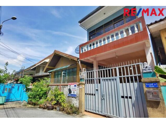 บ้านเดี่ยวประชาชื่น บางซื่อ ซอย ประชาชื่น 6 แยก 2-1 ขนาดที่ดิน 44 ตร.ว. ใกล้สถานีรถไฟฟ้า เตาปูน และสถานีบางซื่อ