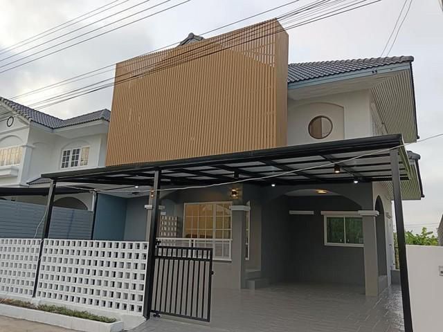 PT12 ขาย บ้าน เดี่ยว บ้านสราญวงศ์ ซอยร่มเกล้า 25/3 ถนนร่มเกล้า  รีโนเวทใหม่ทั้งหลัง ใกล้โรงเรียนสารสาสน์วิเทศสาขาร่มเกล้