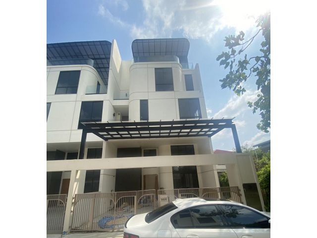 ขายทาวน์โฮม 3.5 ชั้น โครงการ เดมี Demi Sathu 49 Deluxe Townhome สาธุประดิษฐ์ 49 สาทร กทม.