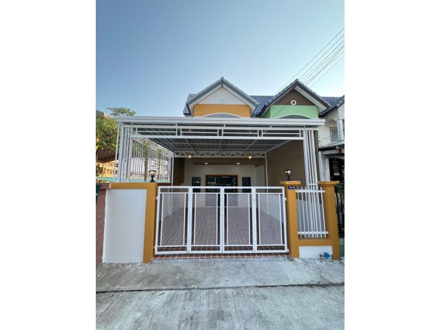 หมู่บ้านแสงบัวทองวิลล่า