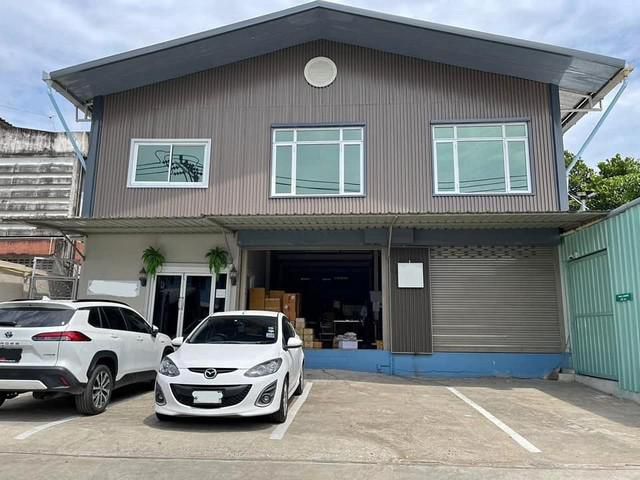 B20 ให้เช่า ออฟฟิศ สำนักงาน พร้อมโกดัง ถนนเฉลิมพระเกียรติร.9 ซอย6 ใกล้สี่แยกศรีอุดม รถไฟฟ้า MRTสายสีเหลือง สถานีศรีอุดม