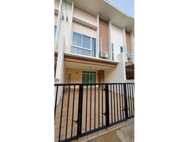 บ้านให้เช่าในโครงการบ้านบุษบาเขาดิน-สวนเสือศรีราชา - บ้าน3 ห้องนอน 3 ห้องน้ำ - ติดแอร์ 2 ห้อง