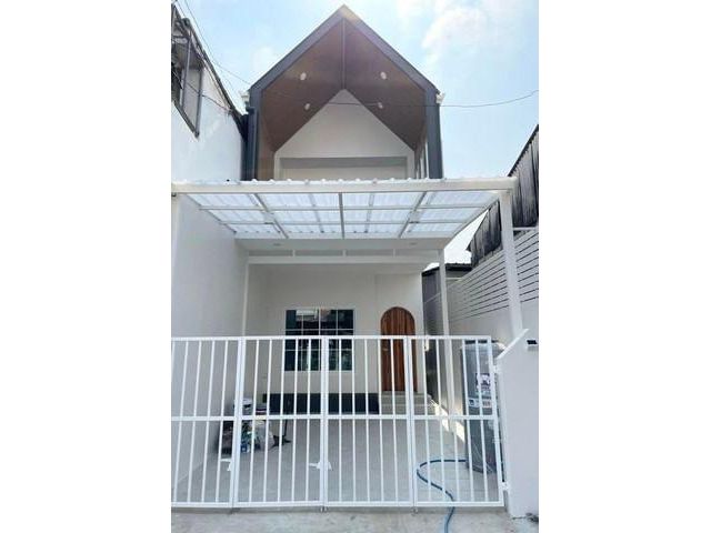 ขาย ทาวน์เฮ้าส์ 2 ชั้น บ้านเคหะธานี 2 ซอยนวลจันทร์ 56