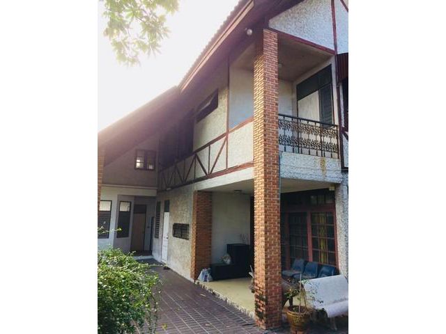 PT12 ขายที่ดิน 203 ตรว. พร้อมบ้าน 3 หลัง ใหญ่ร่มรื่น สุขุมวิท 93