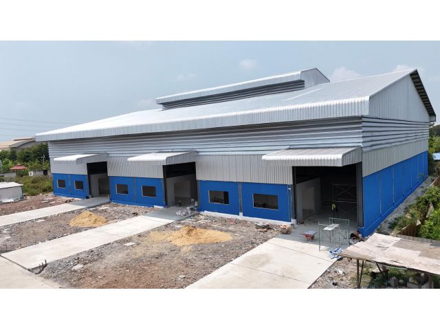 R455 โกดังให้เช่า ขนาด 525 ตร.ม. ตั้งอยู่ในซอยหมื่นปรารมย์   ใกล้โรงเรียนวัดบางปิ้ง นาดี สมุทรสาคร