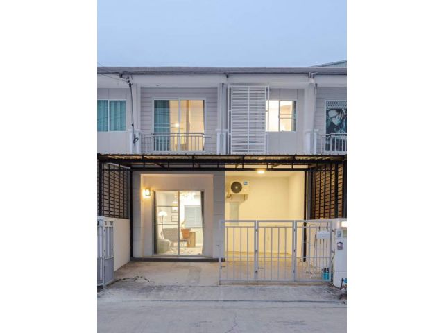 บ้านเช่าเชียงใหม่ พฤกษาวิลล์ 75 แม่เหียะ สไตล์โมเดิร์นทาวน์โฮม (3นอน 2น้ำ) เช่า 23,000.-