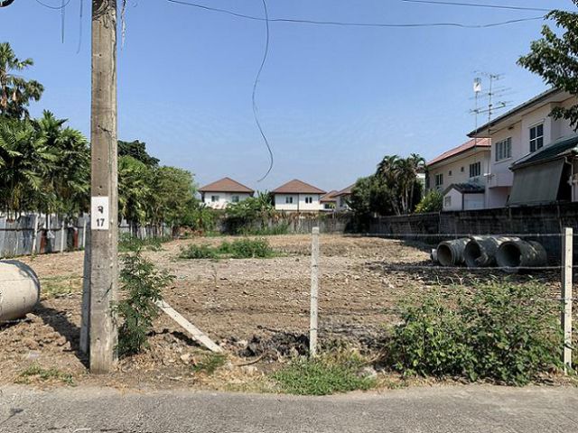ขายที่ดิน ซ.ลาดปลาเค้า 10 ใกล้ถนนเกษตรนวมินทร์ ขนาด 361 ตารางวา ที่ถมแล้ว แปลงสวย เหมาะทำโครงการบ้านขาย