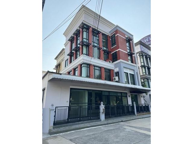 PT12 ให้เช่า สำนักงาน 4 ชั้น 600 ตรม. โครงการ บ้านกลางกรุง ออฟฟิศ พาร์ค บางนา Baan Klang Krung Office Park Bangna ติดริม