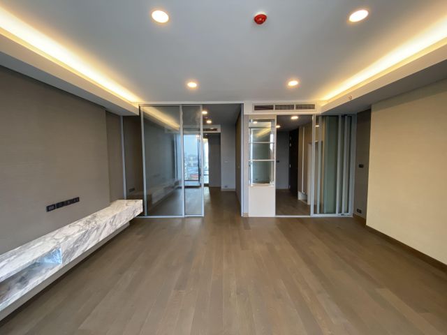ขาย 1 Bedroom Plus  Type ที่ขายดีที่สุดในโครงการ ทำเลใจกลางเมืองที่ ไซมิส เอ๊กซ์คลูซีพ ควีนส์