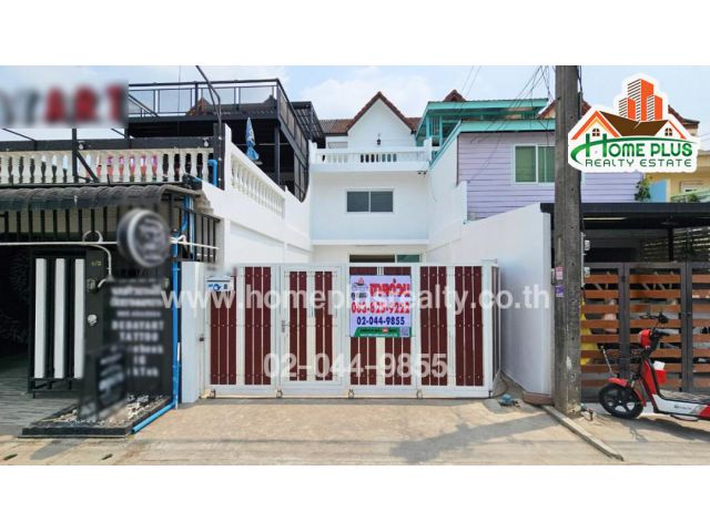 ทาวน์โฮม3ชั้น ถนนสุขาภิบาล5 ซอย32แยก3 ใกล้ตลาดออเงิน (รีโนเวท)