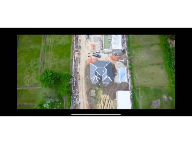 ขายที่ดิน 3 ไร่ 1 งาน พร้อมบ้าน 2 หลัง และ สระว่ายน้ำใกล้น้ำพุร้อนสันกำแพง