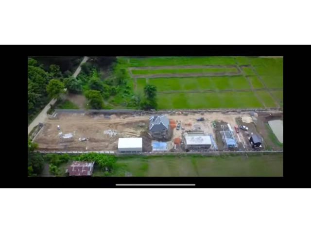 ขายที่ดิน 3 ไร่ 1 งาน พร้อมบ้าน 2 หลัง และ สระว่ายน้ำใกล้น้ำพุร้อนสันกำแพง