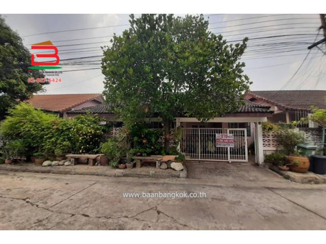 บ้านเดี่ยว หมู่บ้าน กิตตินิเวศน์ ซอยรามคำแหง 68 เนื้อที่ 42.2 ตรว ถนนรามคำแหง แขวงลาดพร้าว เขตบางกะปิ กรุงเทพมหานคร