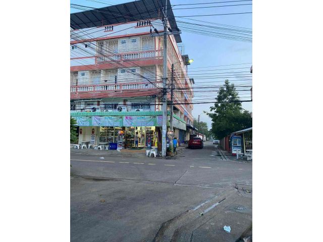 ขายตึกกิจการมินิมiร์ท  4 ชั้น 2ห้องมุม 10 ล้านบาท ดำเนินการอยู่
