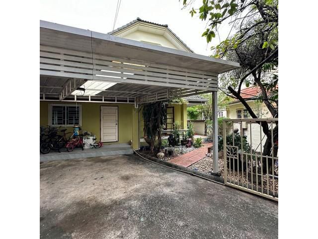 PT12 ขาย บ้านเดี่ยว 2 ชั้น หมู่บ้าน ธารารมณ์ พาร์คเวย์โฮม รามคำแหง 150 Tararom Parkway Home Ramkhamhaeng 150 หลังมุม 77