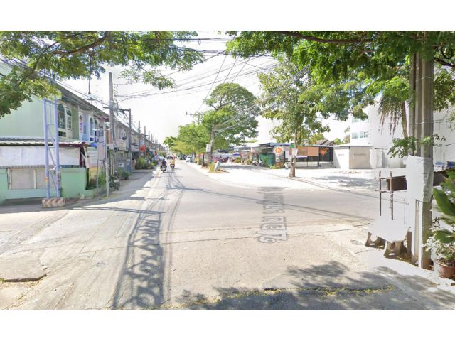 ขายด่วนที่ดิน  ซ นวมินทร์