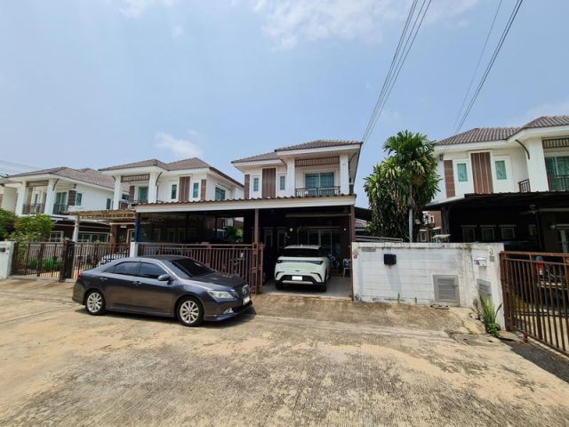ขายบ้านแฝด 2 ชั้น (เหมือนบ้านเดี่ยว) กรีนเนอรี่ โพธิ์แจ้ สมุทรสาคร ใกล้ Ekachai Golf & Country Club