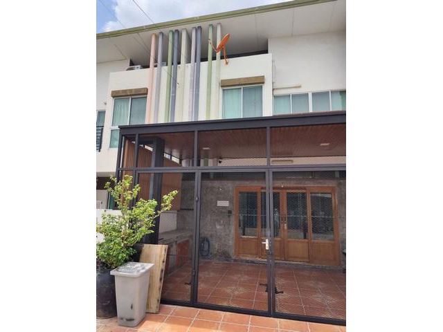 PT12 ให้เช่า ทาวน์เฮาส์ 2 ชั้น หมู่บ้าน ซิตี้เซนส์ รามอินทรา-วัชรพล CITY SENSE หลังเพลินนารี่มอลล์ หลังตลาดถนอมมิตร ซอยว