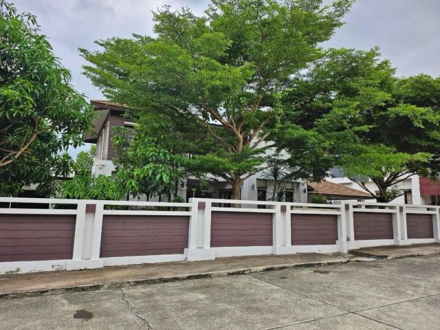 ขายบ้านโครงการหรู บ้านเดี่ยว 2 ชั้น​ ศรีราชา ชลบุรี