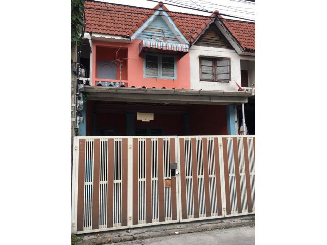 U1203 ให้เช่าทาวน์เฮ้าส์ 2 ชั้น ซอยพหลโยธิน52 แยก 48 หมู่บ้านสัมพันธ์วิลล่า ซอยวิทยาลัยเทคโนโลยีสยามบริหารธุรกิจ และ มหา