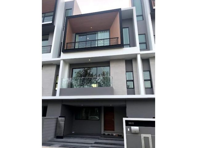 ให้เช่า ทาวน์โฮม N964  Nirvana Define Srinakarin-Rama9 285 ตรม 30.9 ตรว