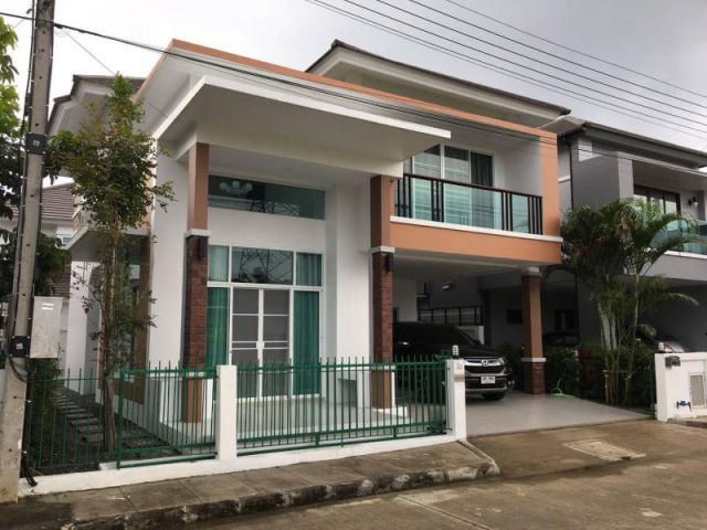 บ้านเช่าเชียงใหม่ ในโครงการกล้แยกหนองประทีป เนื้อที่่ 50 ตร.ว (4นอน 3น้ำ) ให้เช่า 28,000/เดือน