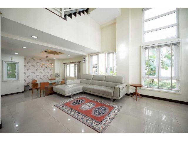 ขายบ้านสุขุมวิท 54 หมู่บ้านหงส์นคร ทาวโฮมขนาดใหญ่หลังมุม 3.5 ชั้น 4 ห้องนอน พร้อมอยู่ ใกล้ BTS อ่อนนุช บางจาก ทางด่วนสุข