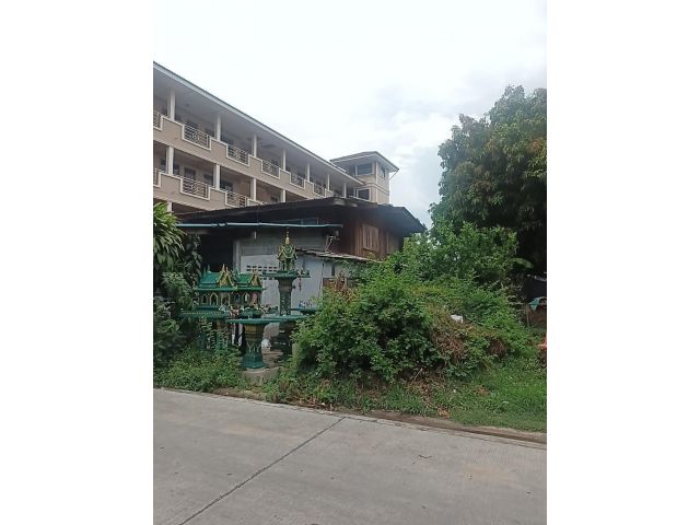 ขายที่ดินใกล้สนามบินสุวรรณภูมิ เหมาะสร้างบ้าน สร้างทาวน์โฮม ถนนหลวงแพ่ง ซอยหลวงแพ่ง 4 เดินทางเข้า-ออก สะดวกสบาย ได้หลายเ
