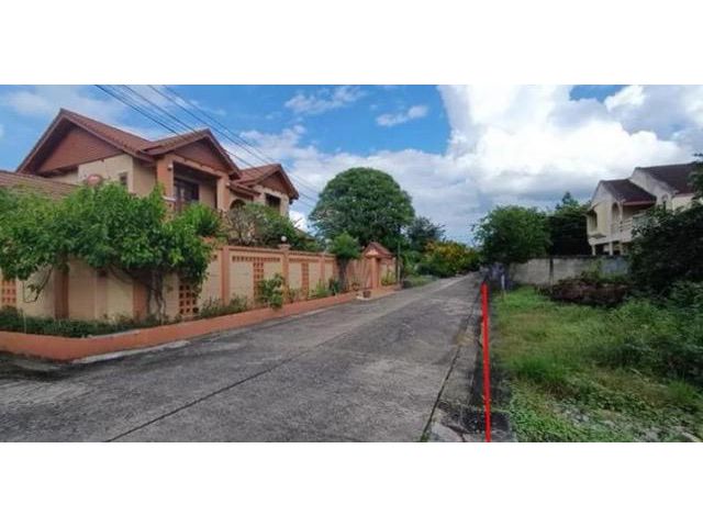 ขายที่ดินเปล่าแปลงมุม หมู่บ้านเอกธานี วัชรพล เนื้อที่ 104 ตรว. ตรงข้ามโรงเรียนรัตนโกสินสมโภชน์บางเขน เดินทางสะดวก