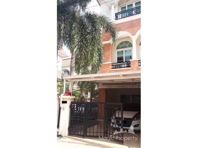 ขายทาวน์เฮ้าส์ 3 ห้องนอน ในคาซ่า ซิตี้ ลาดพร้าว เขตบึงกุ่ม กรุงเทพ