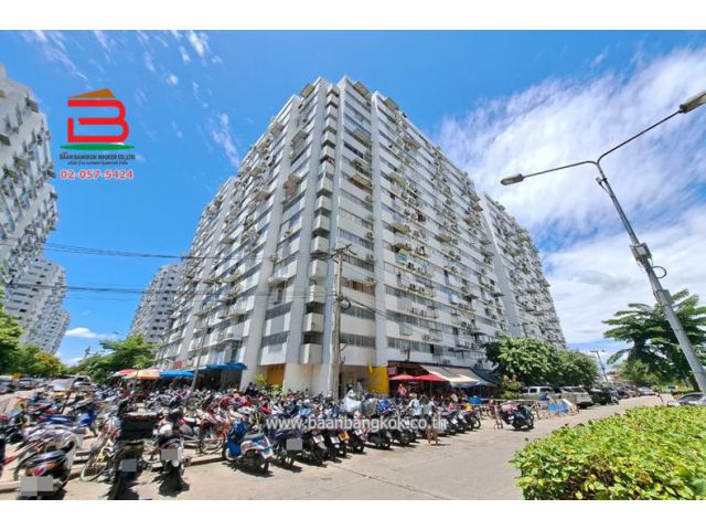 ห้องชุด ป๊อปปูล่า คอนโดมิเนียม เนื้อที่ 28.4 ตรม. ถนนแจ้งวัฒนะ อ.ปากเกร็ด จ.นนทบุรี