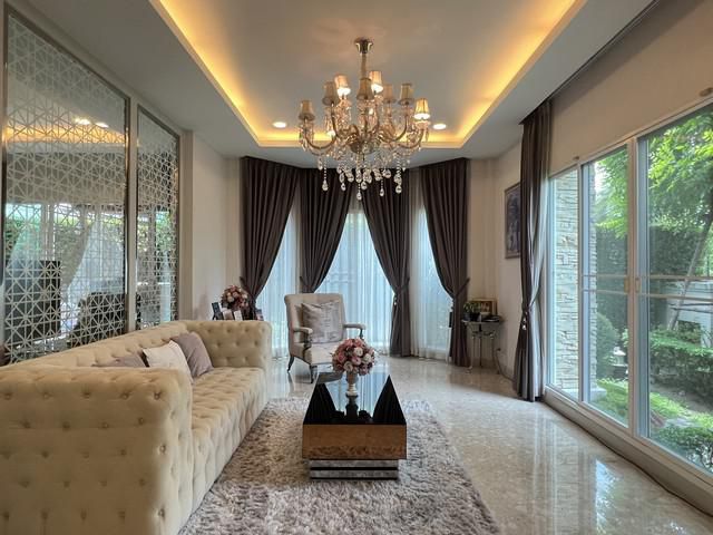 ขายบ้านเดี่ยว Grand Bangkok Boulevard แกรนด์ บางกอกบูเลอวาร์ด ปิ่นเกล้า ติดถนนพุทธมณฑลสาย 2 ตกเเต่งสไตล์บ้านตัวอย่าง  บ้