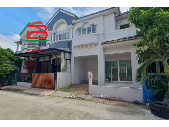 ทาวน์เฮาส์ หมู่บ้าน ลัลลี่วิลล์(มังกรขันดี) เนื้อที่ 19.5 ตรว. ถนนเทพารักษ์ ต.แพรกษาใหม่ อ.เมือง จ.สมุทรปราการ