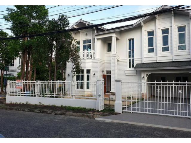 ขายบ้านเดี่ยว หมู่บ้านปริญสิริ นวลจันทร์ ติดถนนนวลจันทร์ บึงกุ่ม กรุงเทพมหานคร