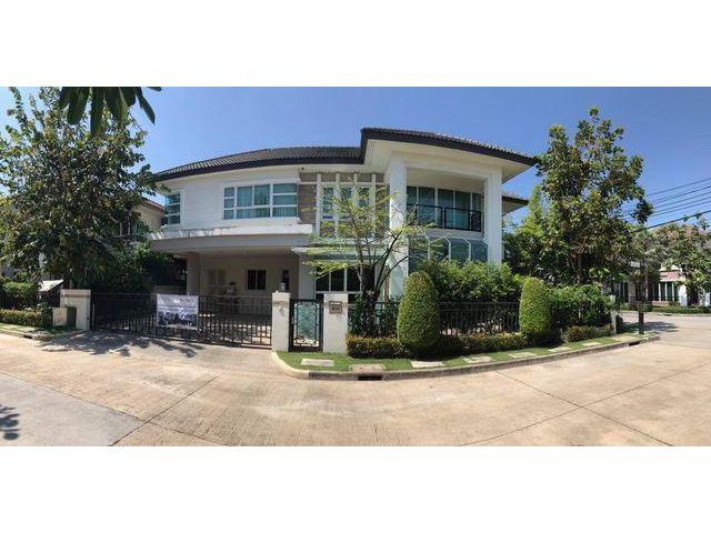 U1305 ให้เช่าบ้านเดี่ยว 2 ชั้น บ้านหรูหลังมุม หมู่บ้าน Bangkok Boulevard Ratchada - Rarm Intra บางกอก บูเลอวาร์ด รัชดา -