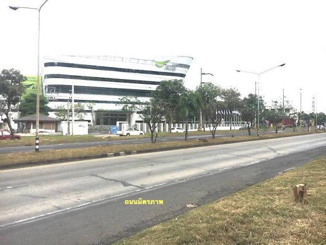 @@ขายที่ดินติดถนนมิตรภาพ โคกกรวด โคราช เน้ือที่ 23-3-5 ไร่ หน้ากว้างติดถนนมิตรภาพ 85 เมตร ที่ดินอยู่ฝั่งขาเข้า กทม. ตรงข้ามสำนักงานใหญ่ AIS @##