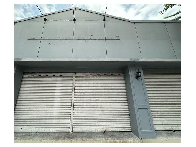 ขายที่ดินพร้อมโชว์รูม แปลงหัวมุม ติดถนนใหญ่ โซนนวมินทร์