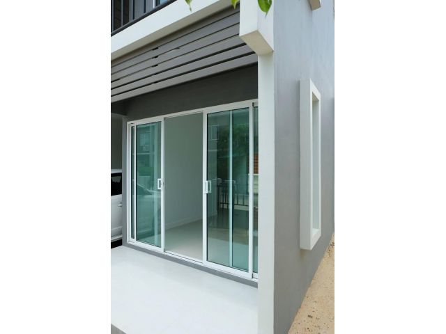 ขายทาวน์เฮ้าส์ อ.ไทรน้อย จ.นนทบุรี 33วา 2.7ล T0966458046